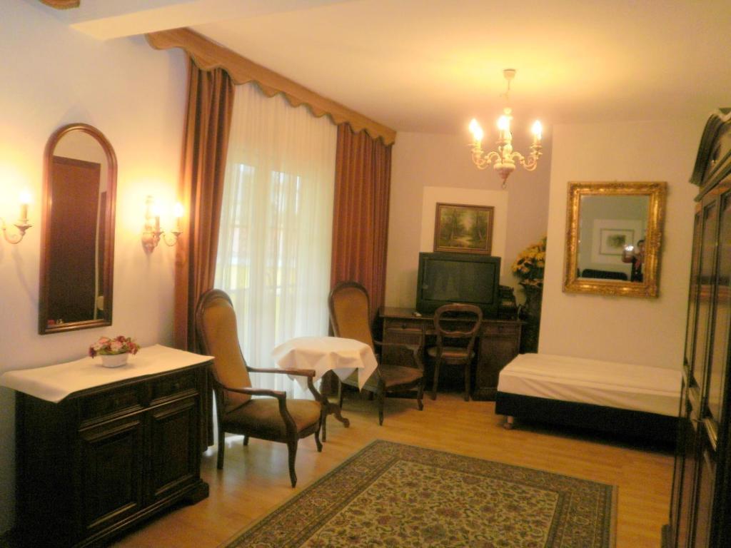Gaestehaus Auerhahn Vöcklabruck Esterno foto